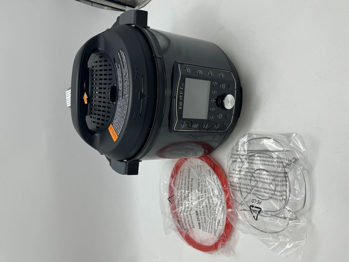 10-in-1 6 Quart Black Pressure Cooker Slow Cooker Z71069