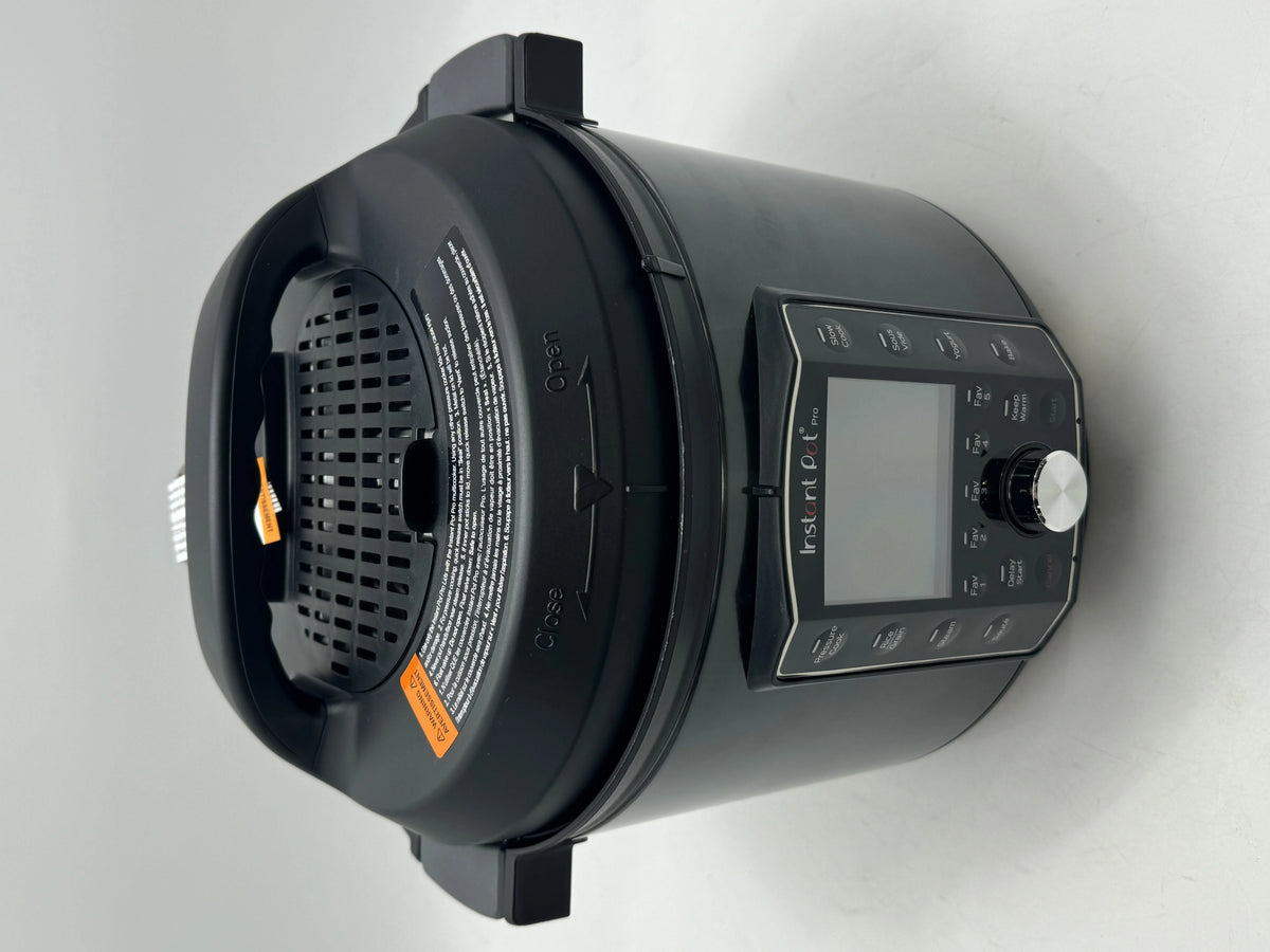 10-in-1 6 Quart Black Pressure Cooker Slow Cooker Z71069