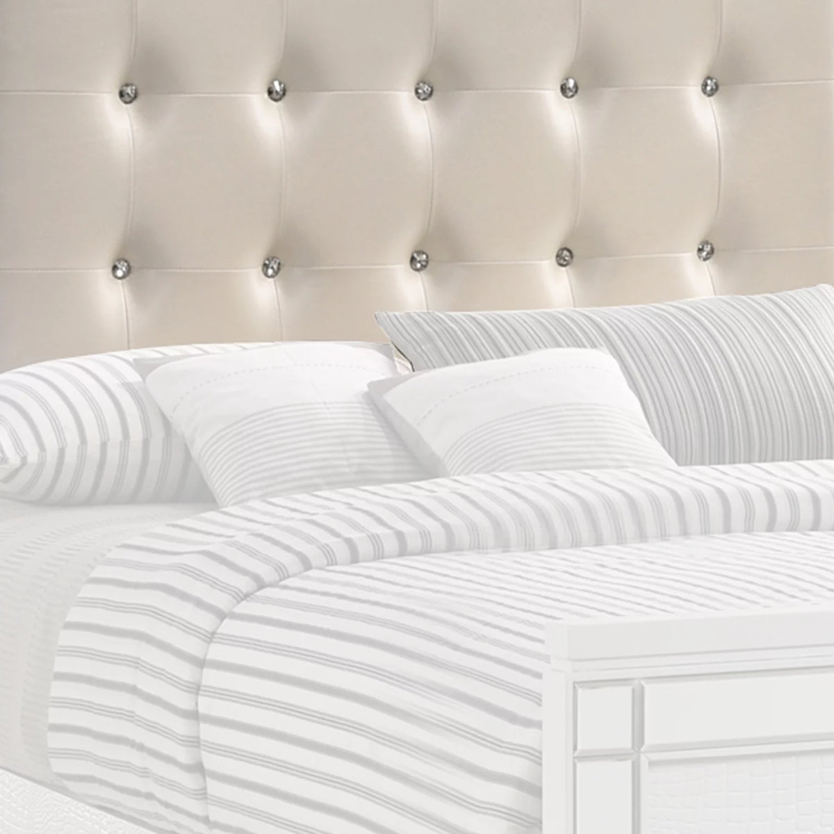 Modern White Full Size Wooden Headboard with LED R147330